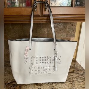 NWT VICTORIA’S SECRET WHITE TOTE BAG